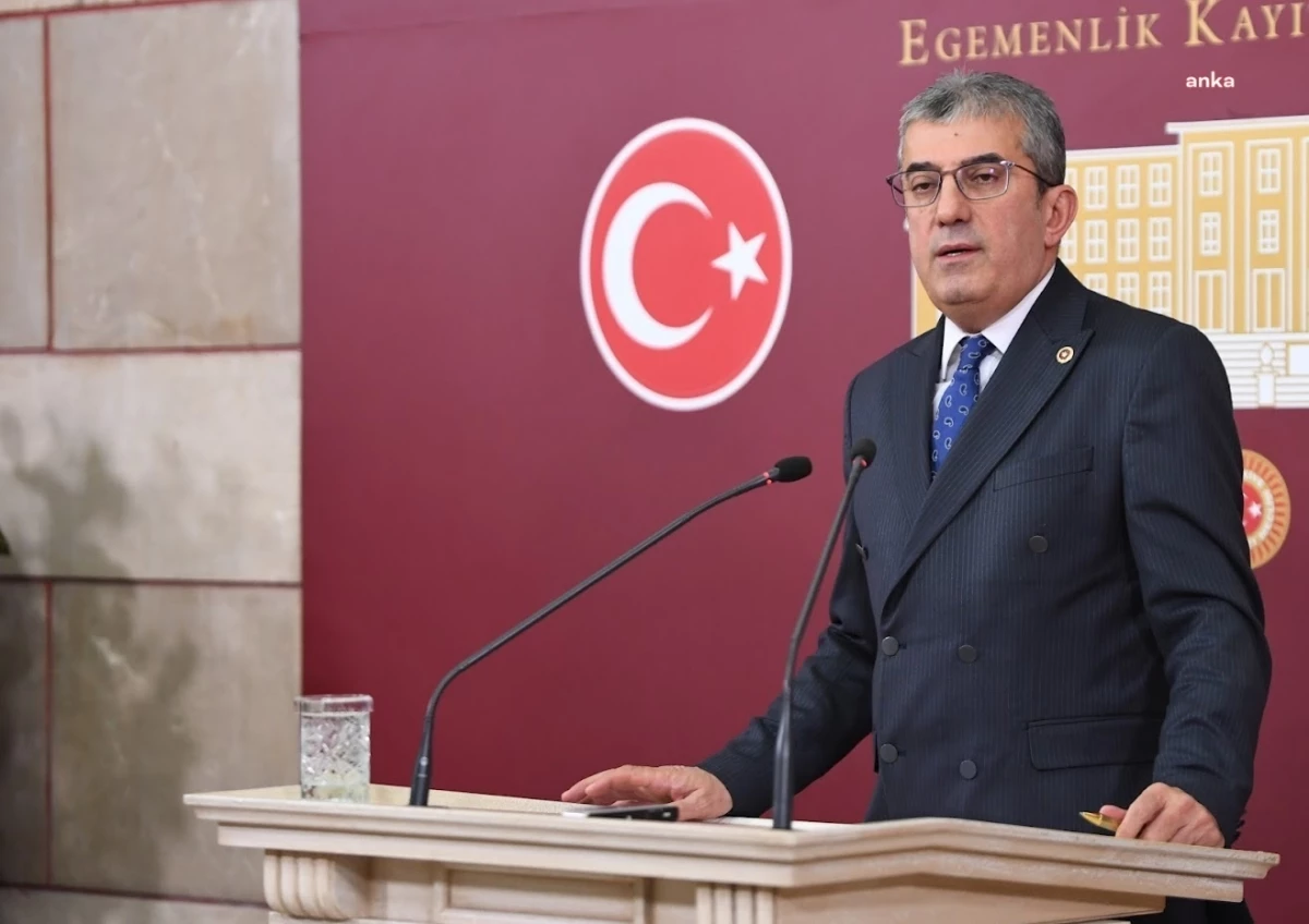 CHP’li Günaydın, Hazine ve Maliye Bakanı Şimşek’e defterdarlık değişikliğiyle ilgili sorular yöneltti